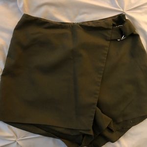 Super cute boutique skort